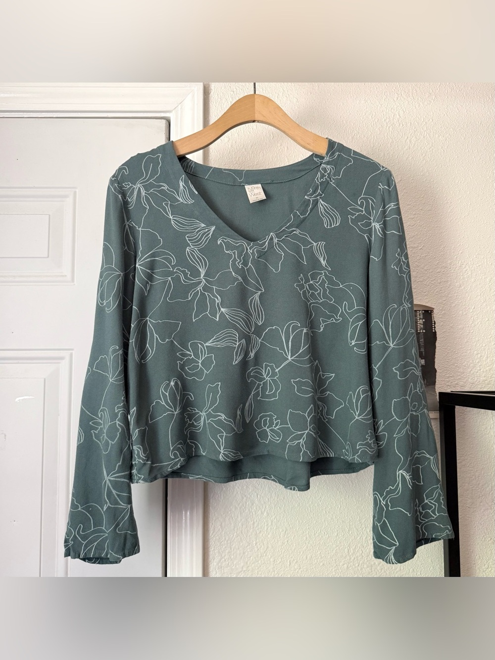 NORTH OF‎ WEST slate grey teal green floral garmentory cropped long sleeve top